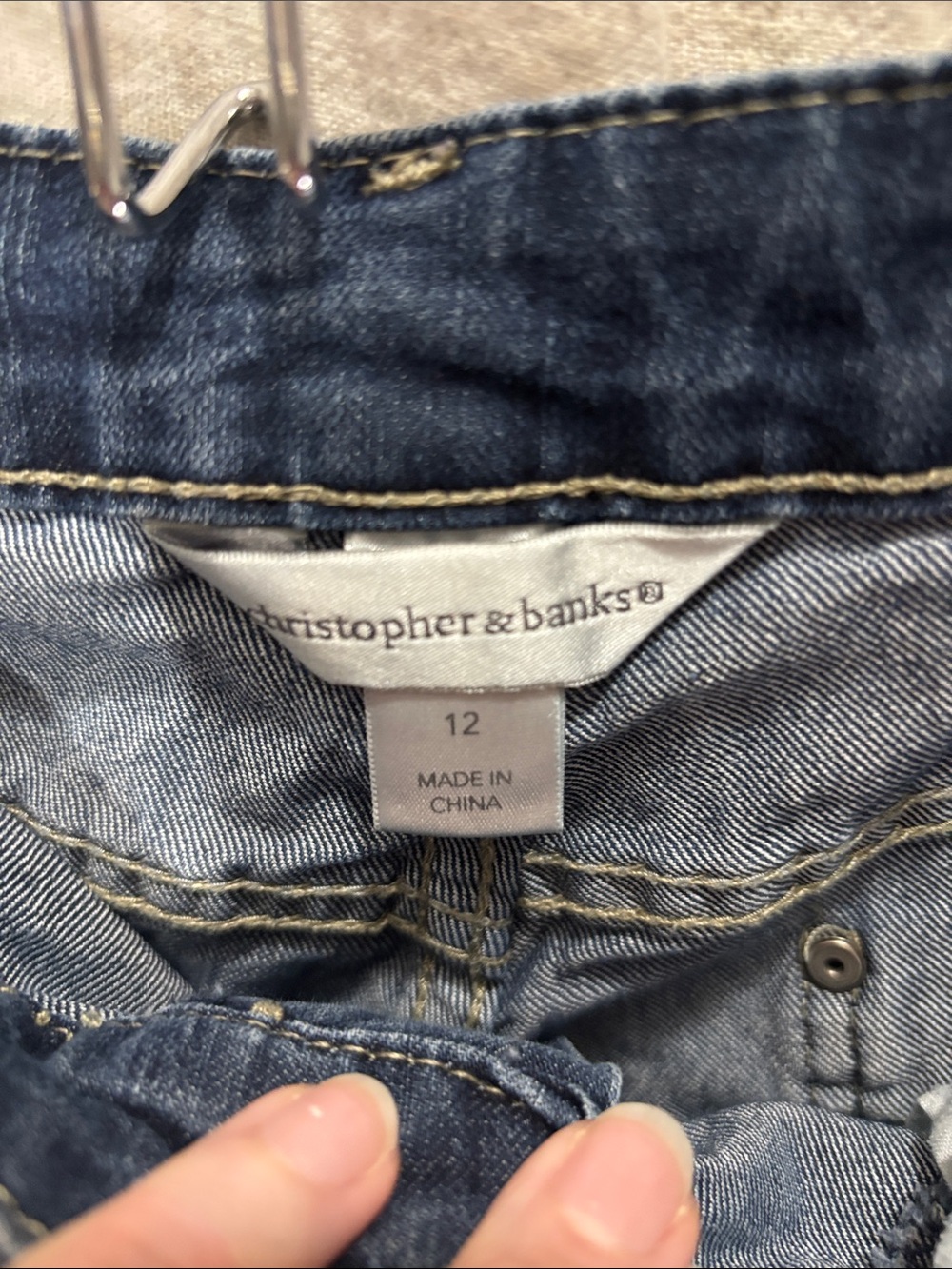 Christopher & Banks Cuffed Denim Capri Jeans Size 12 Dark Wash Stretch - Picture 2 of 8